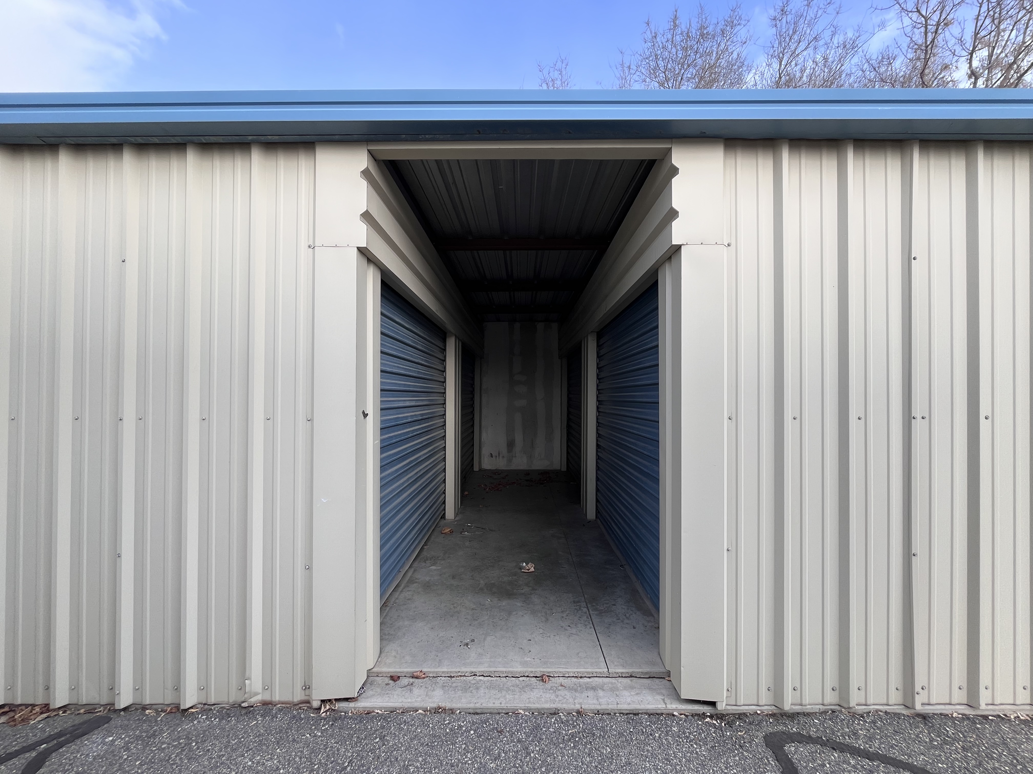 AAA Self Storage facility in Lehi, Utah with mountain views